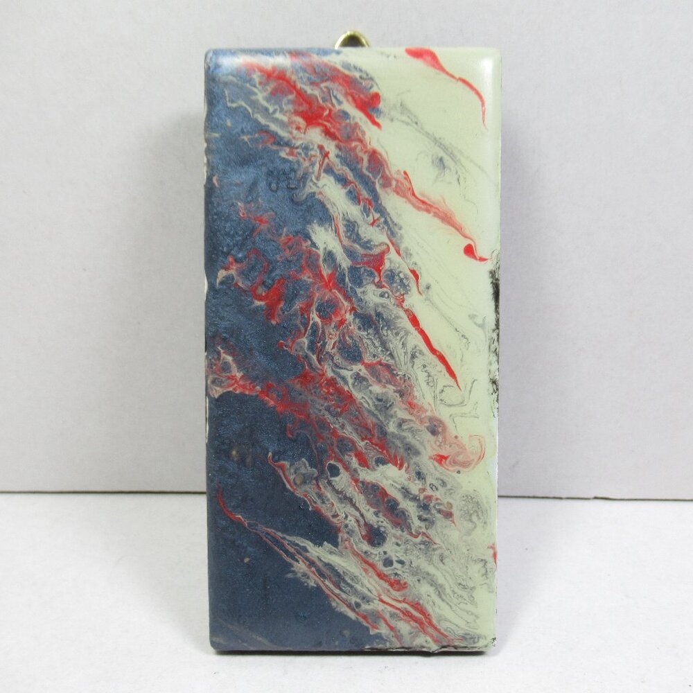 Hanging art tile